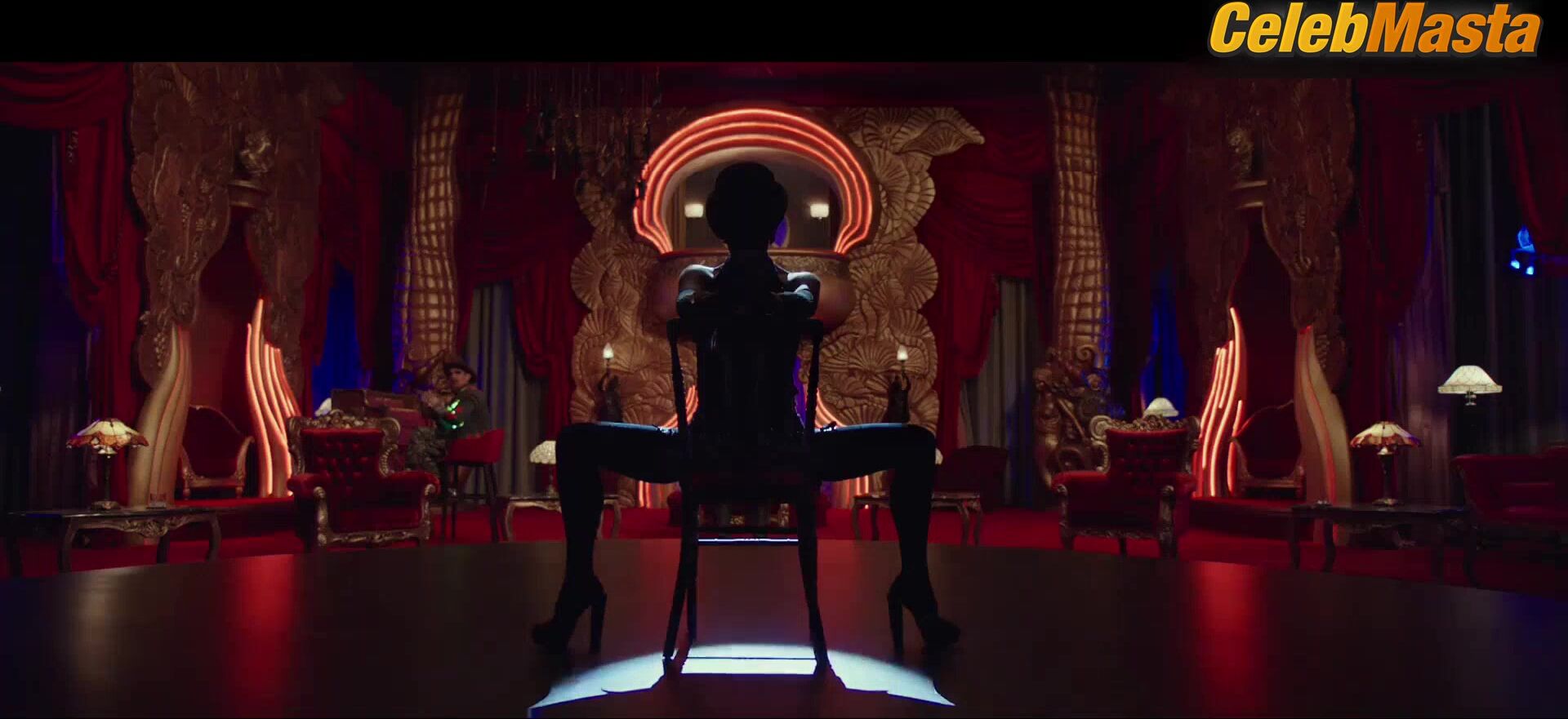Rihanna Ass, Tits Scene From Valerian And The City - Photo 2 of 5 photo 1