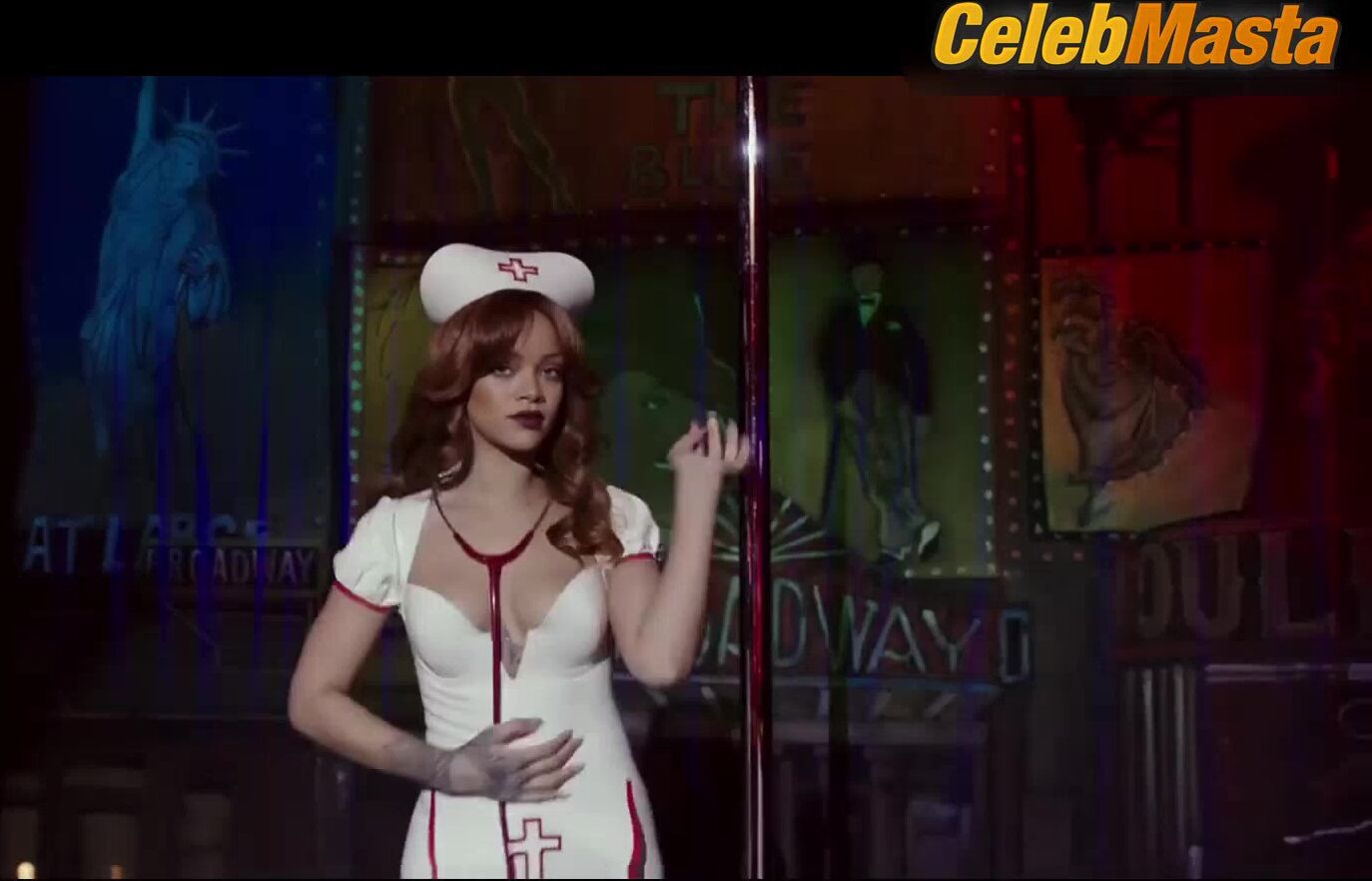 Rihanna Ass, Tits Scene From Valerian And The City - Photo 2 of 5