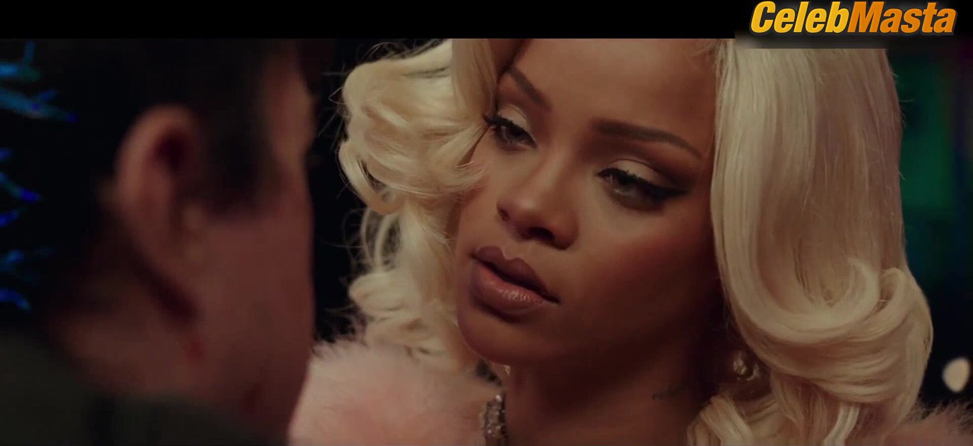 Rihanna Ass, Tits Scene From Valerian And The City - Photo 2 of 5 photo 5