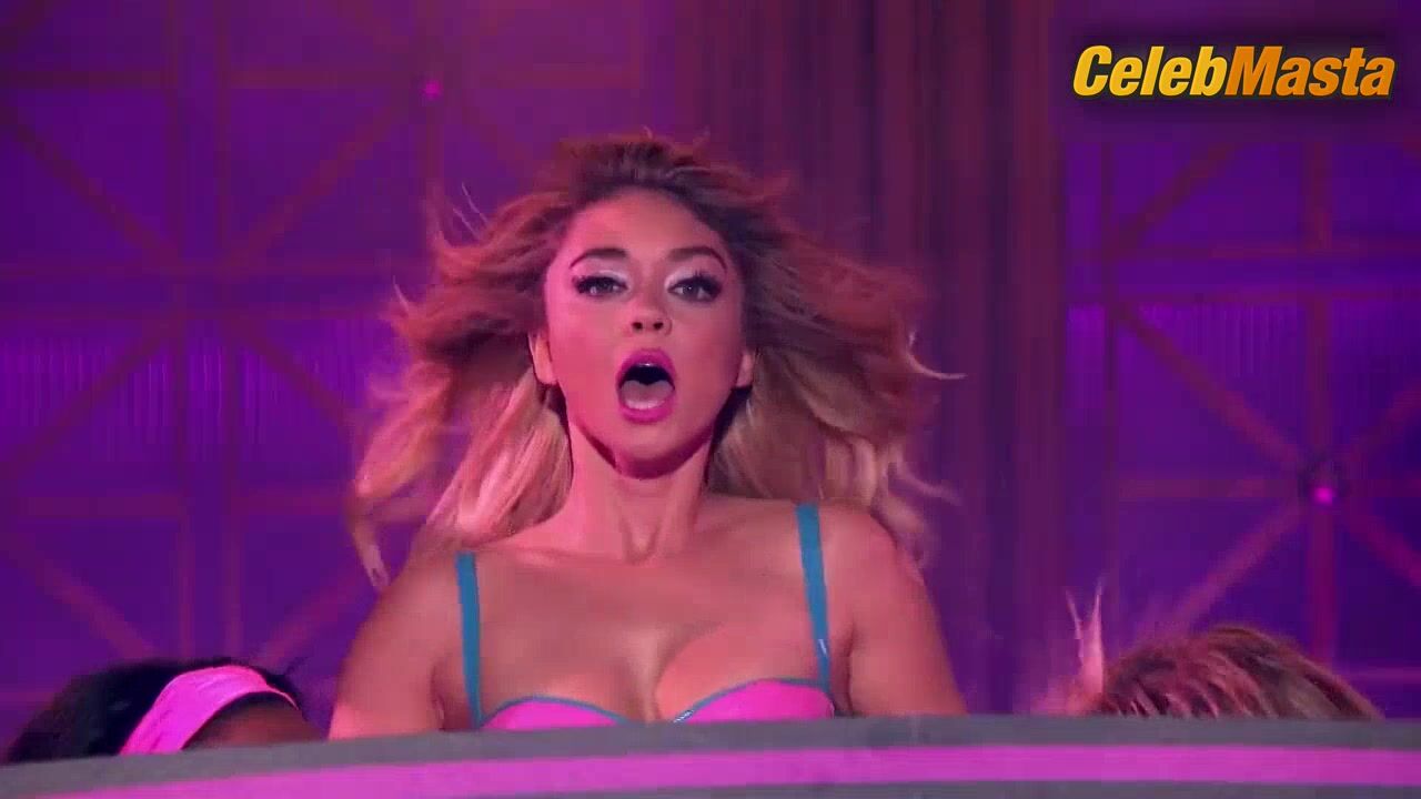 Nicole Scherzinger And Sarah Hyland Sexy Scene From Lip Sync - Photo 1 of 5