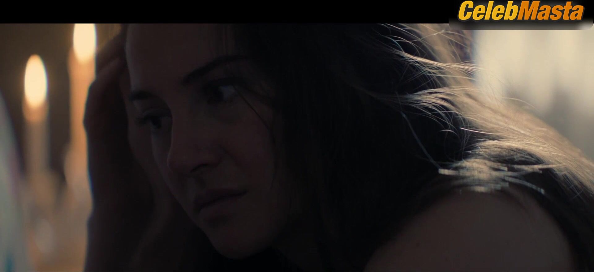 Shailene Woodley Sexy Scene From Paradise - Photo 1 of 5 photo 5