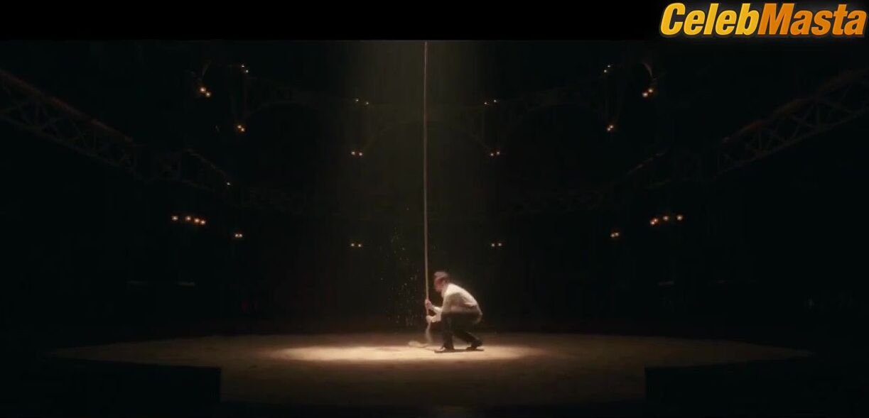 Zendaya's Sexy Scene from The Greatest Showman