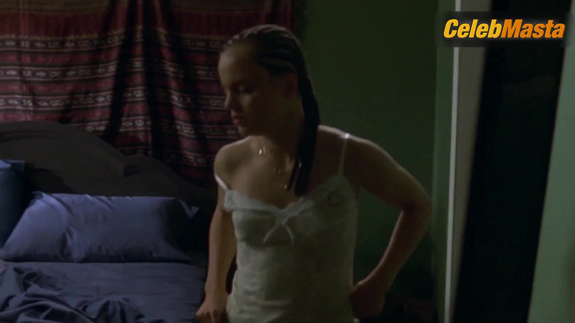 Mena Suvari And Sharlene Royer Tits Scene From Stuck - Photo 2 of 5 photo 5