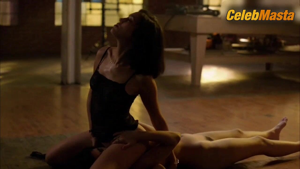 Michelle Badillo Mishel Prada And ’s Booty, Bush Scene - Photo 5 of 5