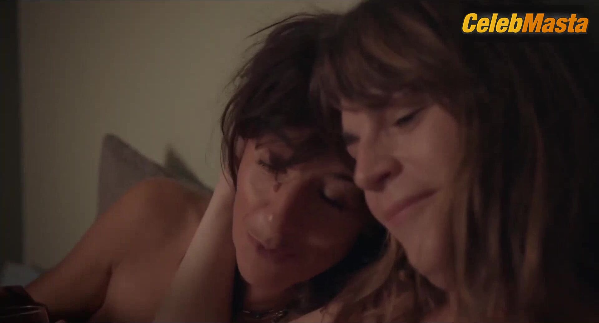 Romane Bohringer Lesbian, Booty Scene In Lamour Flou - Photo 2 of 5 photo 5