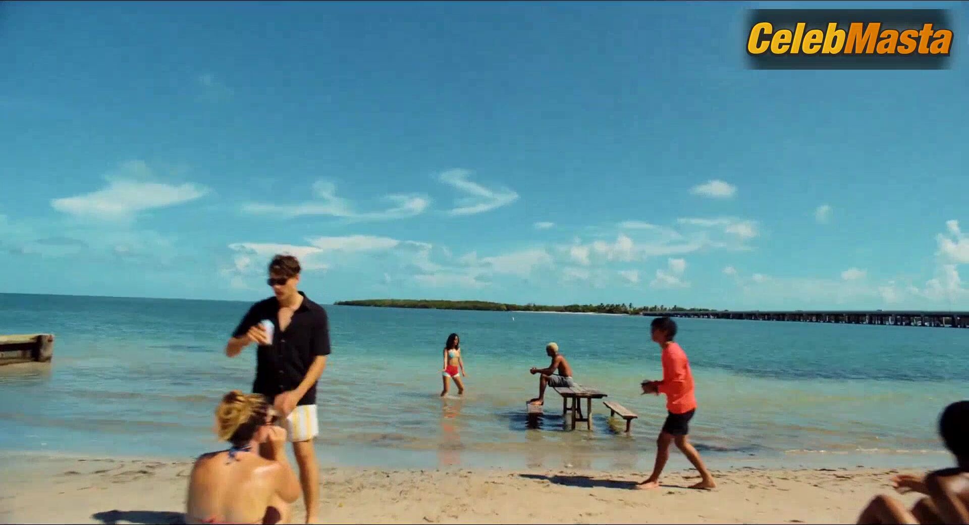 Alexa Demie ’s Swimsuit Scene In Waves - Photo 2 of 5 photo 1