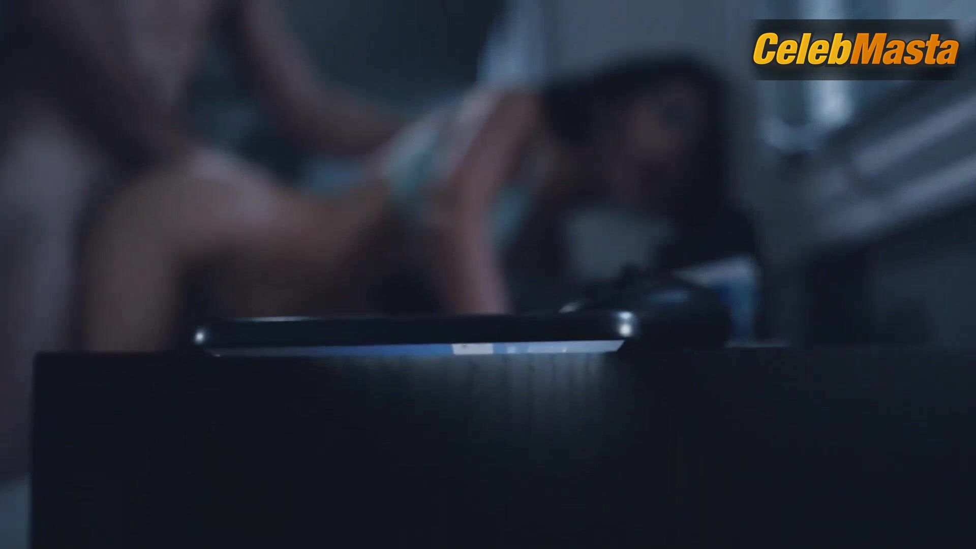 Alexa Demie Shows Butt, Underwear In Euphoria Scene - Photo 2 of 5 photo 1
