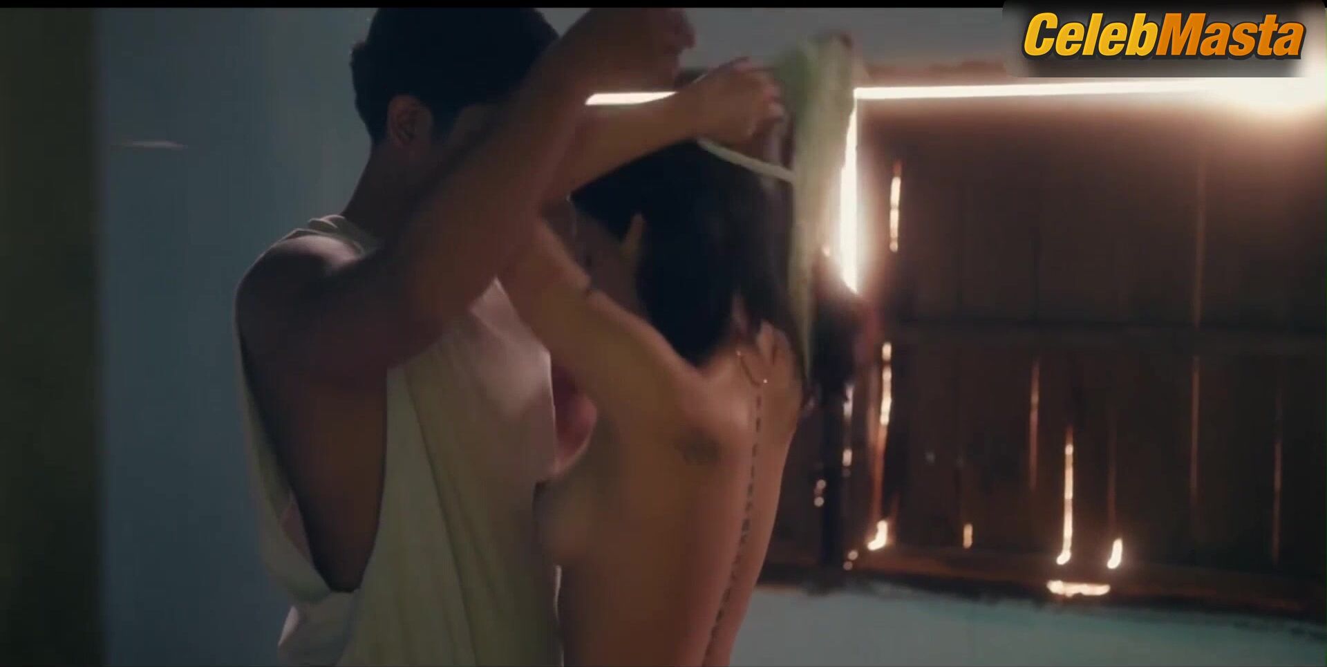 Aliya Raymundo Butt, Boobs Scene In Hibla 2 - Photo 1 of 5