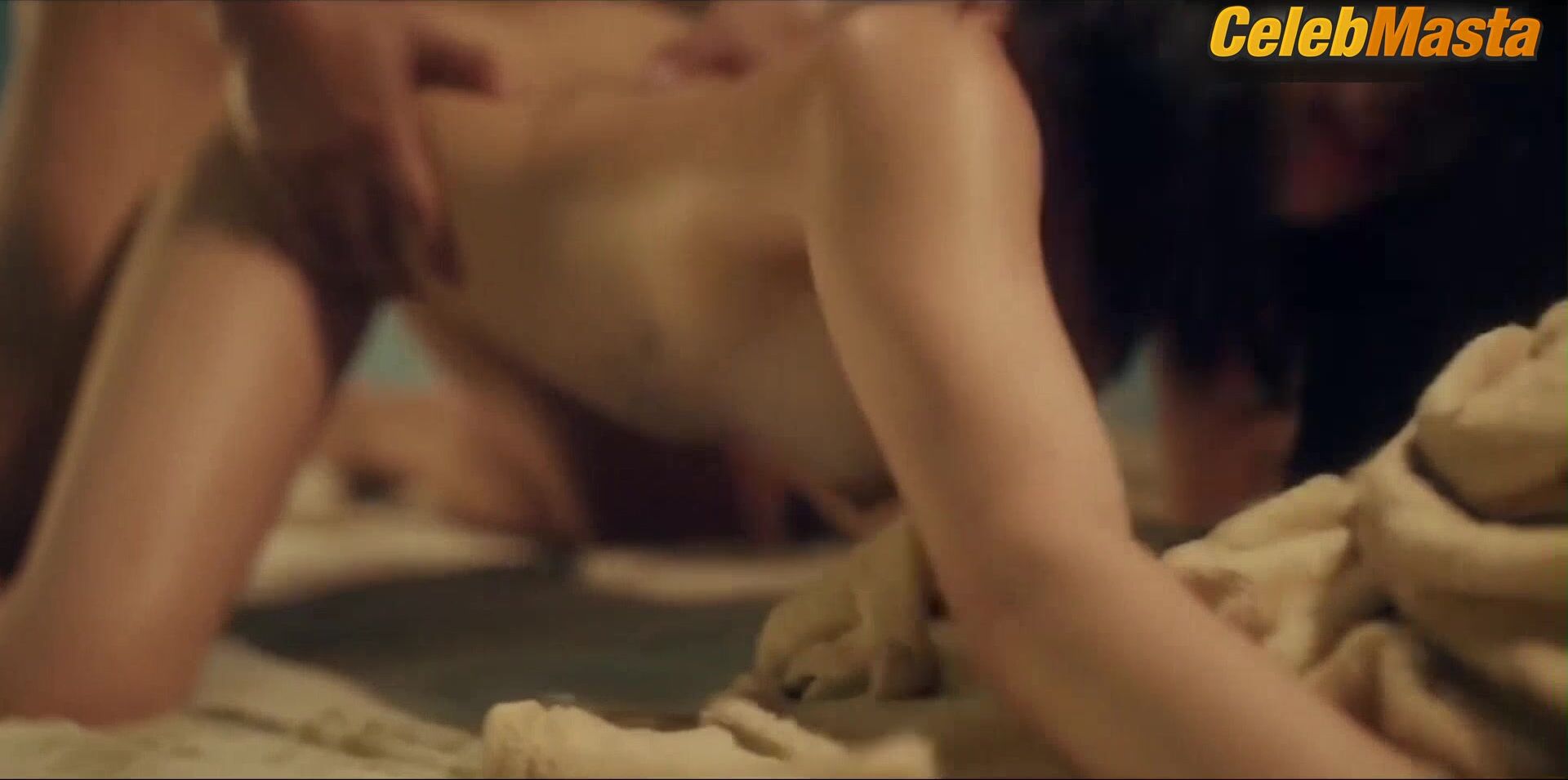 Aliya Raymundo Butt, Boobs Scene In Hibla 2 - Photo 1 of 5 photo 4