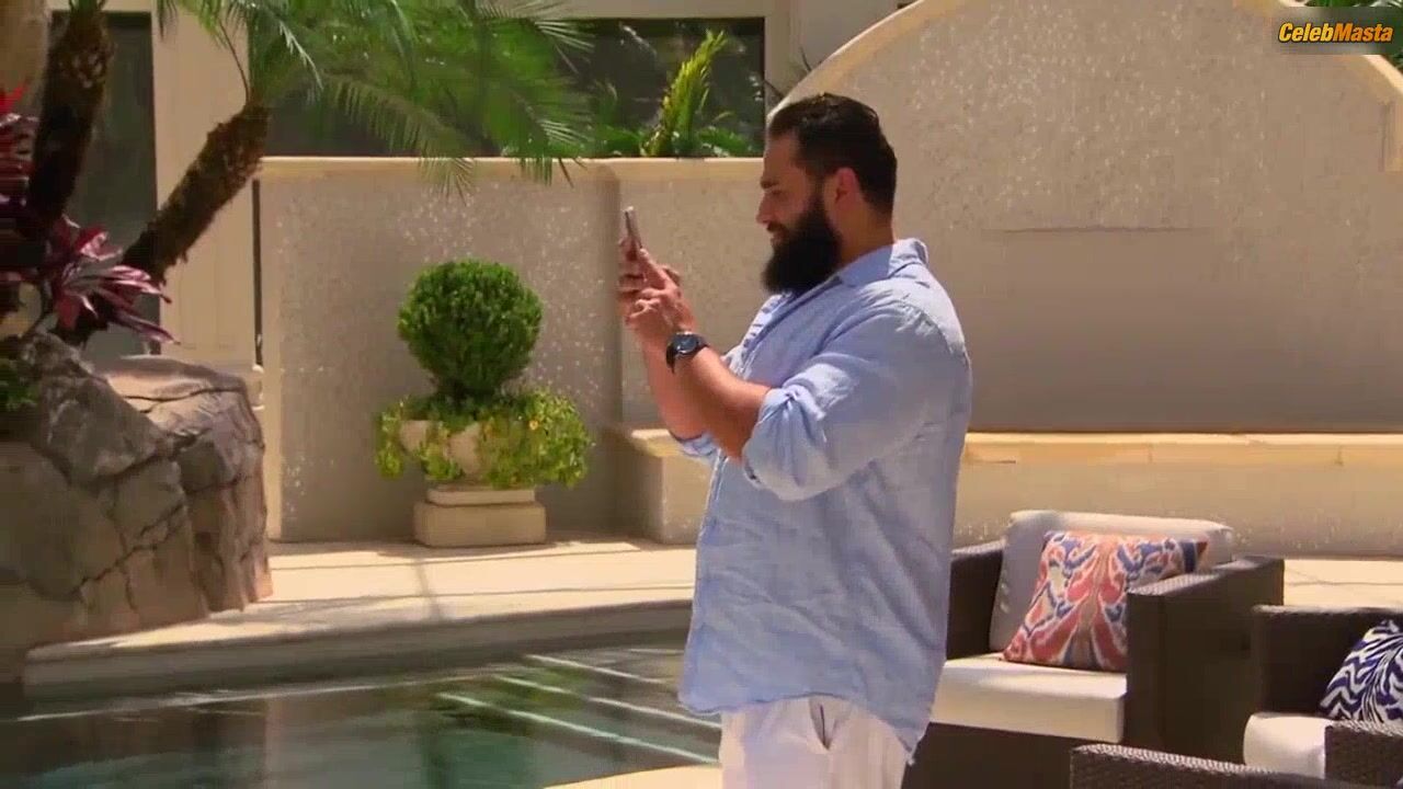 Alexa Bliss Swimsuit Scene From Total Divas - Photo 2 of 5