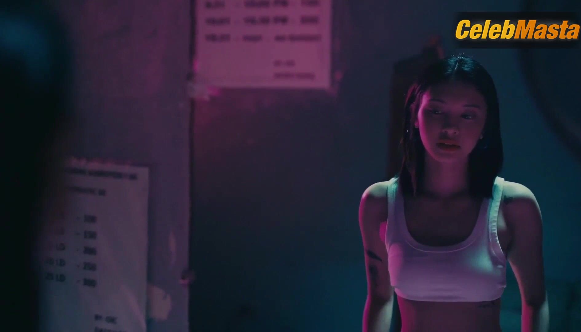 Aliya Raymundo Shows Boobs In Kalakal Scene - Photo 3 of 5 photo 1