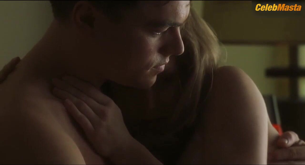 Amy Adams Tits, Underwear Scene From Catch Me If You - Photo 1 of 5 photo 5