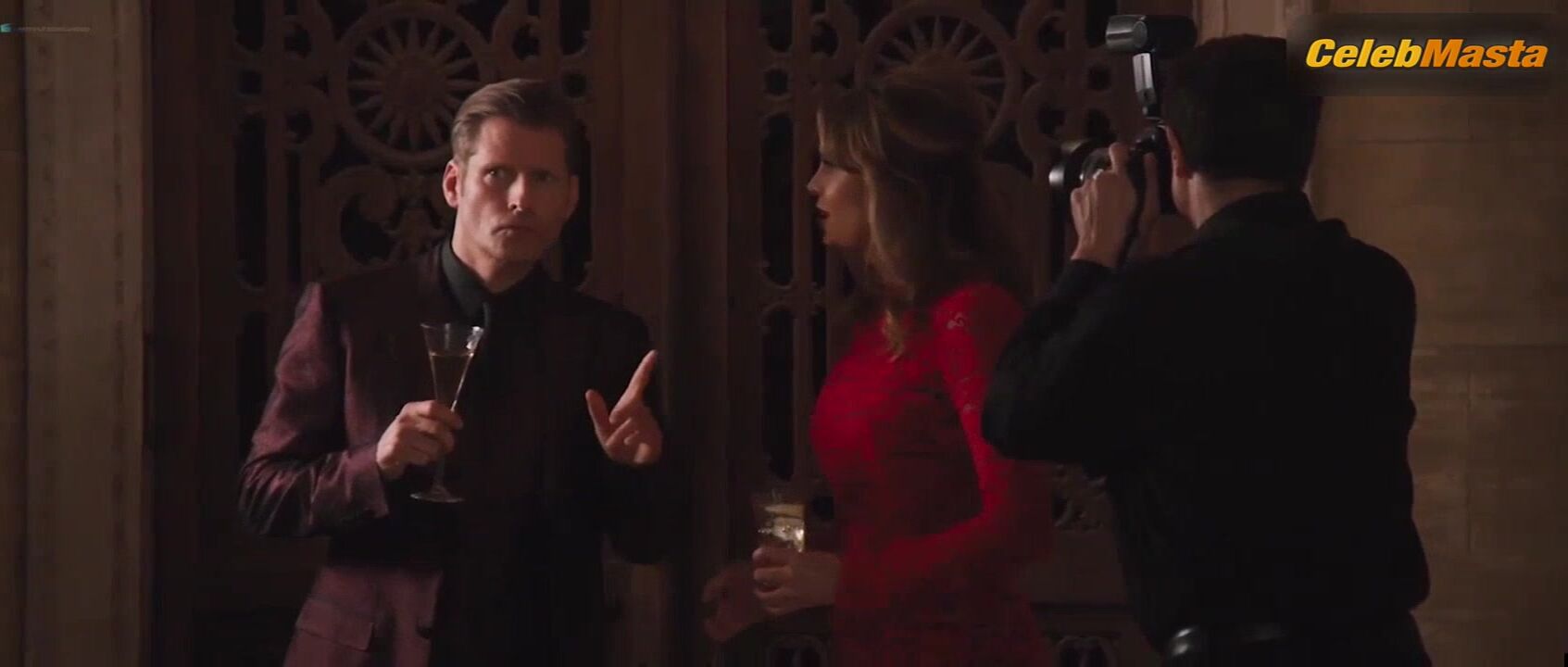 Alice Eve ’s Tits Scene From The Con Is On - Photo 1 of 5 photo 5