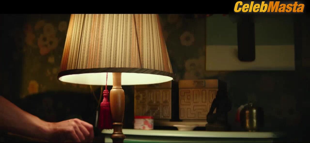 Amy Schumer Reveals All In Scene From I Feel Pretty - Photo 2 of 5 photo 4