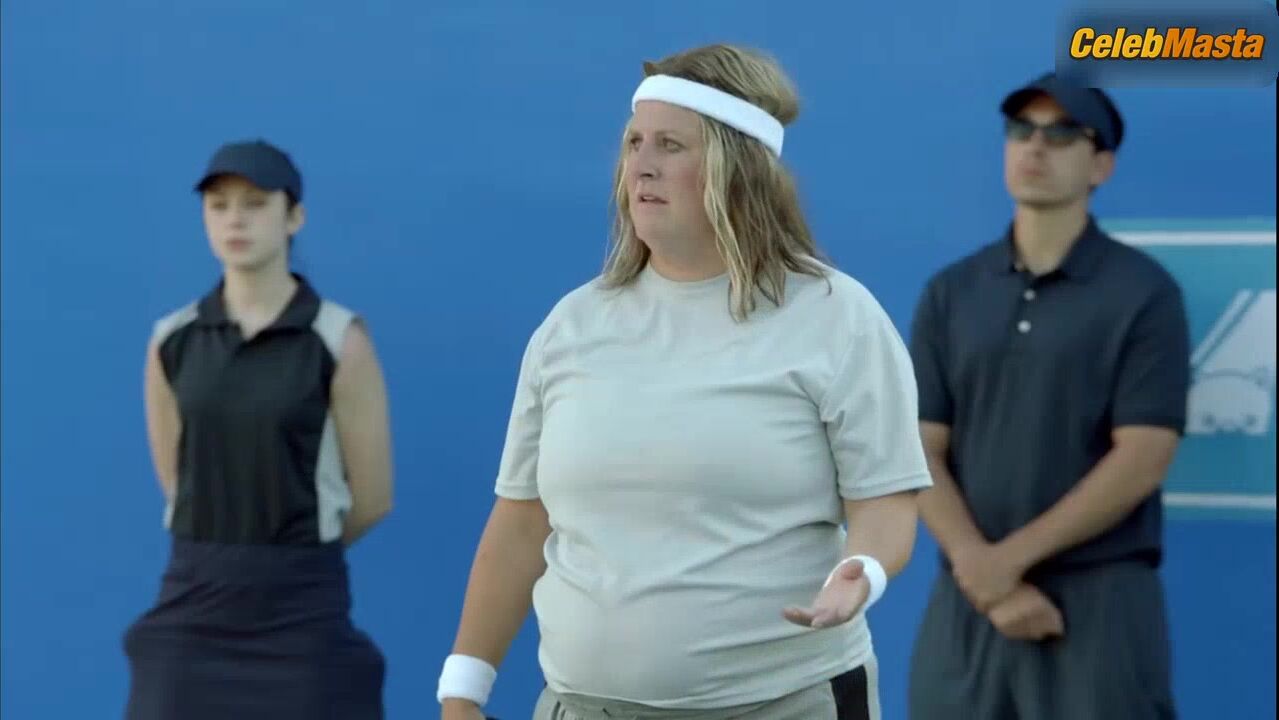 Amy Schumer ’s Lesbian Scene In Inside - Photo 4 of 5 photo 5