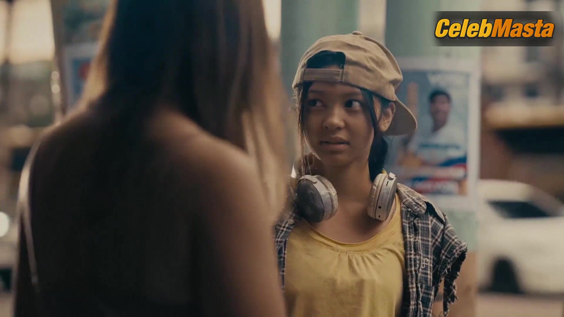 Aliya Raymundo And Ghen Gabriel Show Tits In Kalakal Scene - Photo 1 of 5 photo 5