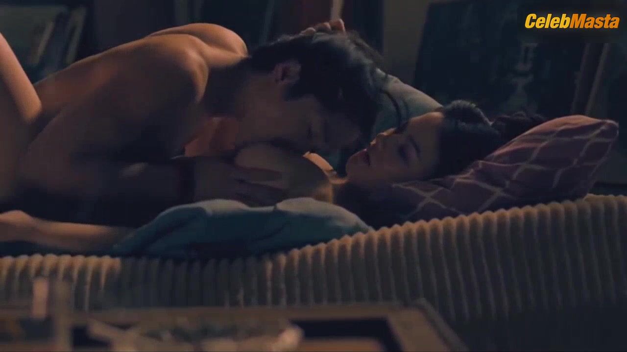 Arah Alonzo Flaunts Boobs Scene In Stag - Photo 1 of 5 photo 2