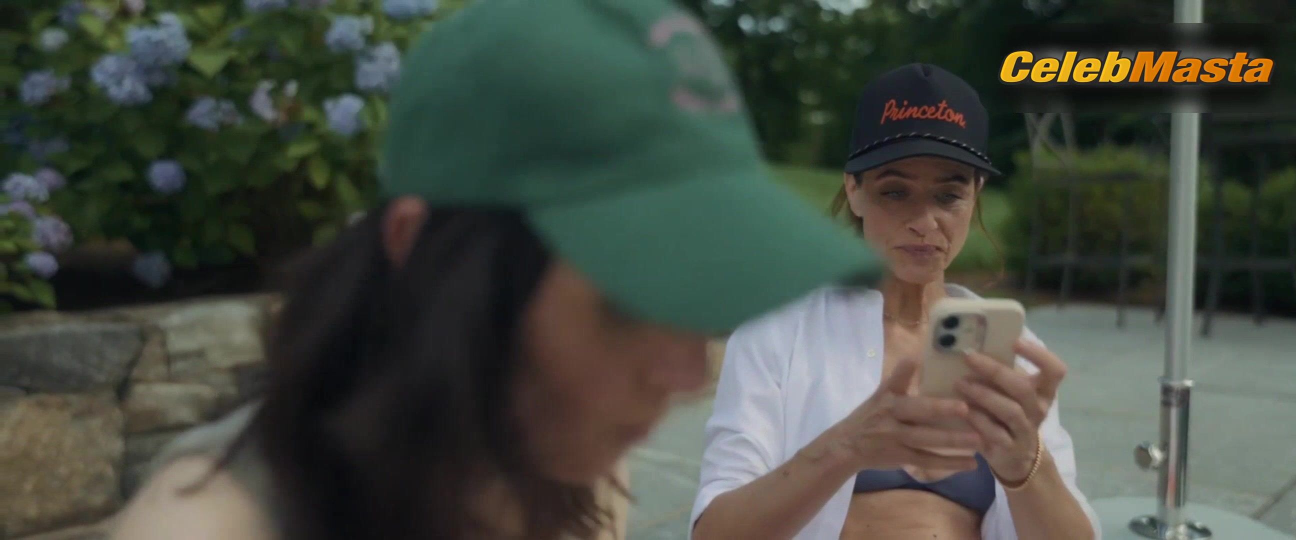 Amanda Peet Lena Hall And Tits, Swimsuit Scene From Your - Photo 1 of 5 photo 4