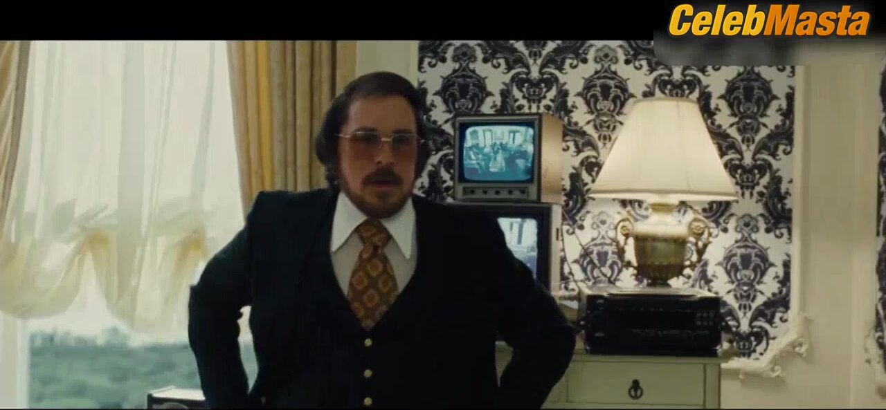 Amy Adams Flaunts Curves Scene In American Hustle - Photo 1 of 5 photo 2