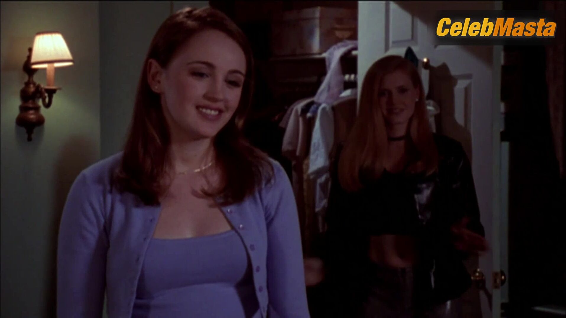 Amy Adams Sarah Thompson And Lesbian Sex Scene In - Photo 1 of 5