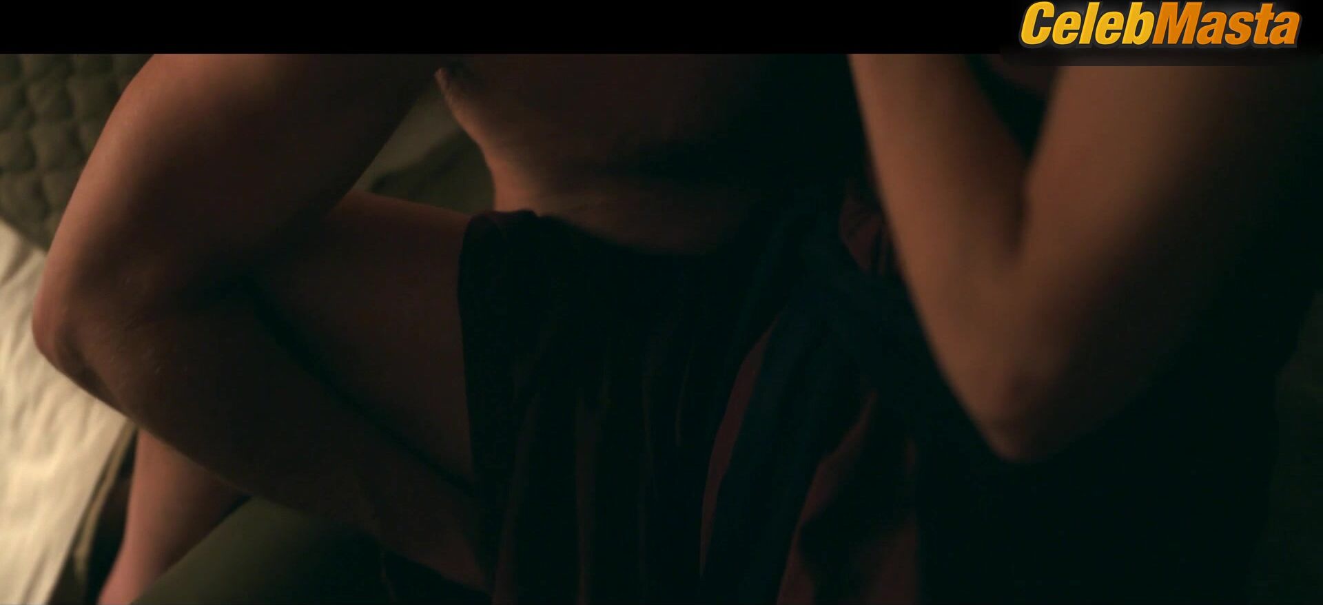 Amanda Peet Reveals Sexy Scene In Your Friends & - Photo 2 of 5