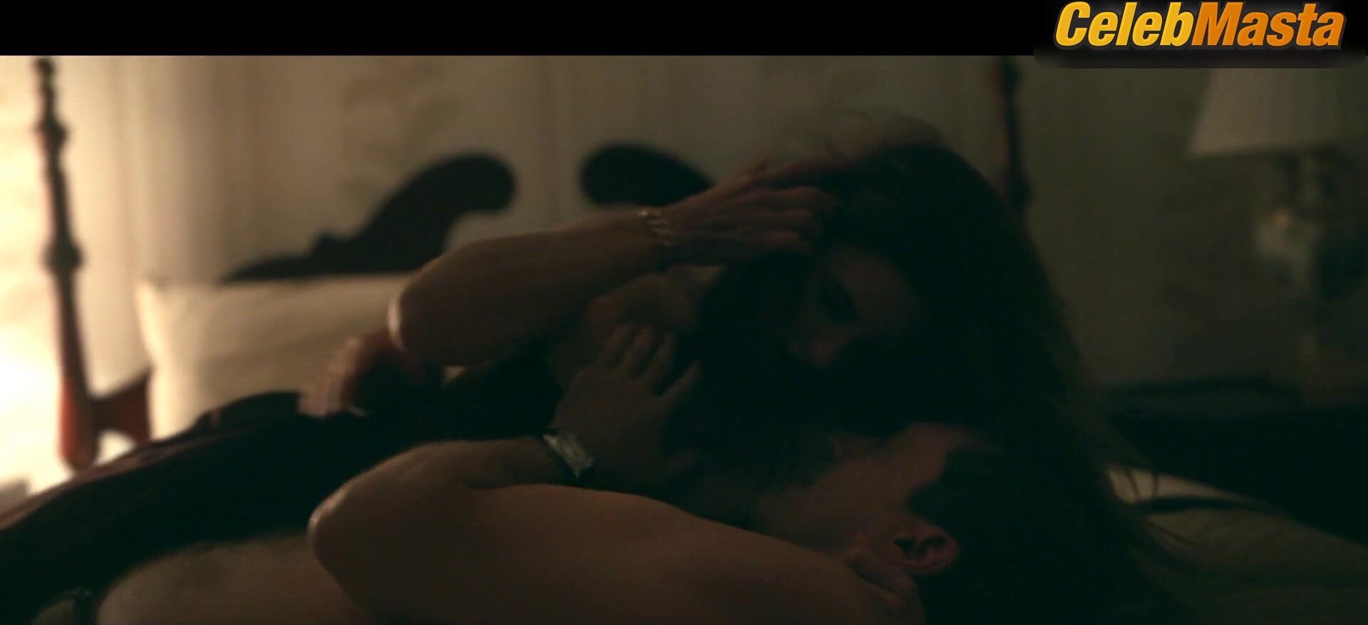 Amanda Peet Reveals Sexy Scene In Your Friends & - Photo 2 of 5 photo 4
