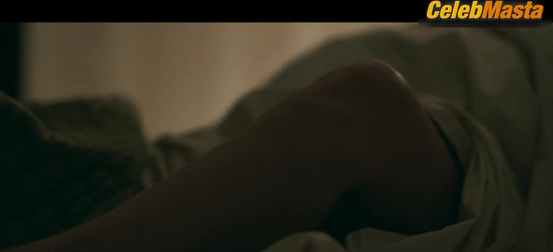 Amanda Peet Reveals Sexy Scene In Your Friends & - Photo 2 of 5 photo 5