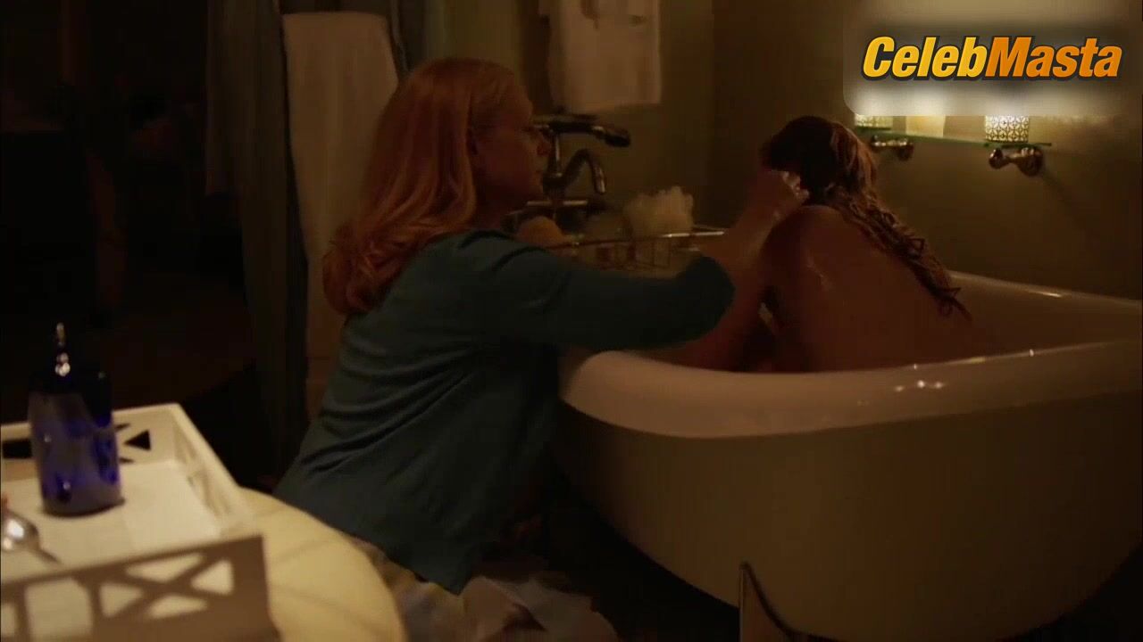 Amy Adams Reveals Sexy Scene In Sharp Objects - Photo 1 of 5 photo 5