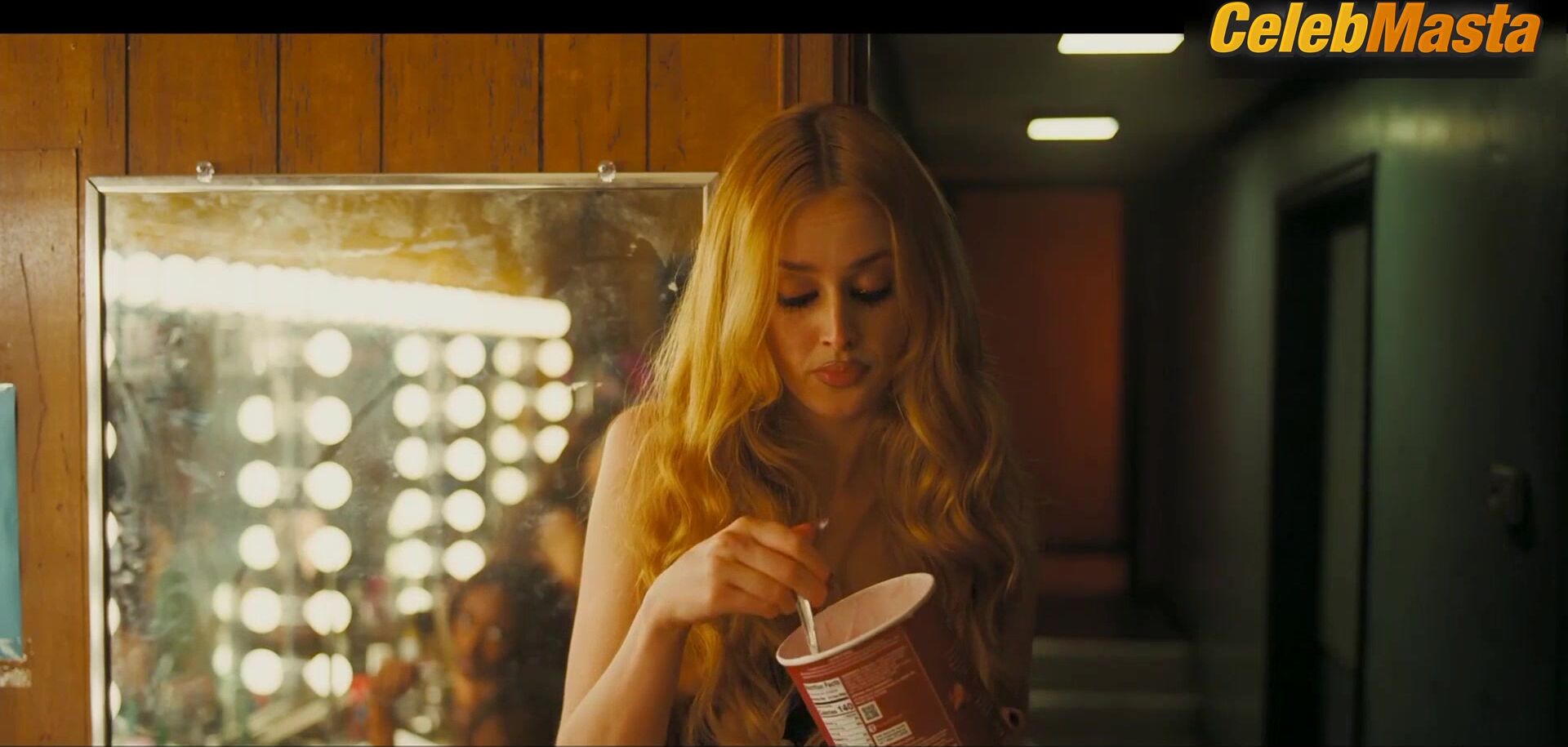 Anna Van Patten ’s Underwear, Thong Scene In Euphoria - Photo 2 of 5 photo 5