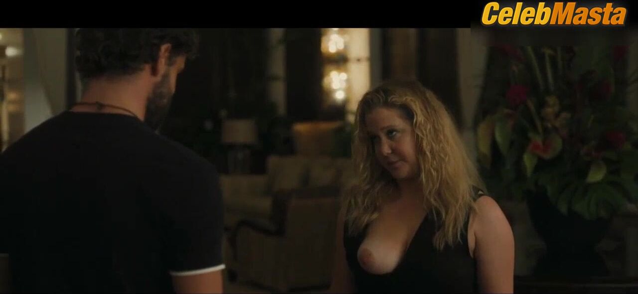 Amy Schumer ’s Boobs Scene In Snatched - Photo 1 of 5 photo 5