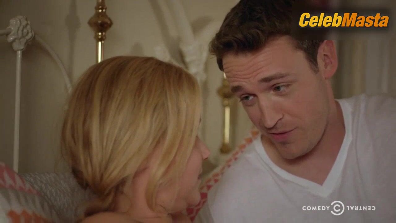 Amy Schumer Steamy Scene In Inside - Photo 2 of 5 photo 1