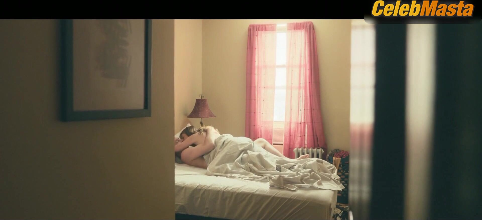 Amanda Peet ’s Underwear Scene In Your Friends - Photo 1 of 5 photo 2