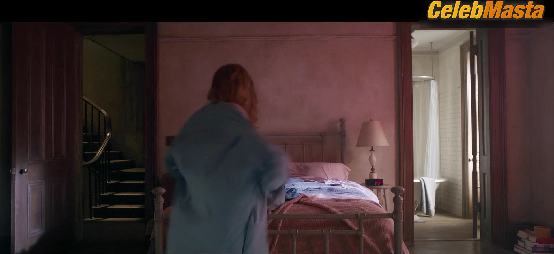 Amy Adams Underwear Scene From The Woman In The Window - Photo 4 of 5 photo 5