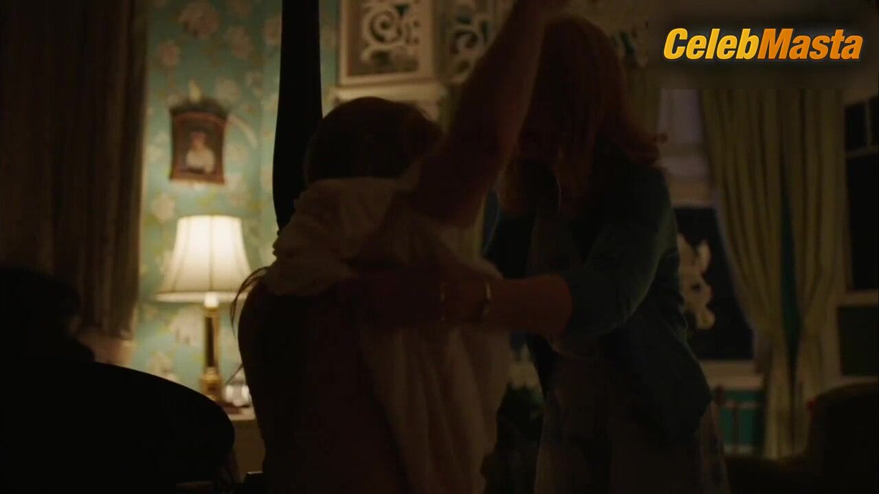 Amy Adams Underwear Scene In Sharp Objects Show - Photo 1 of 5 photo 5