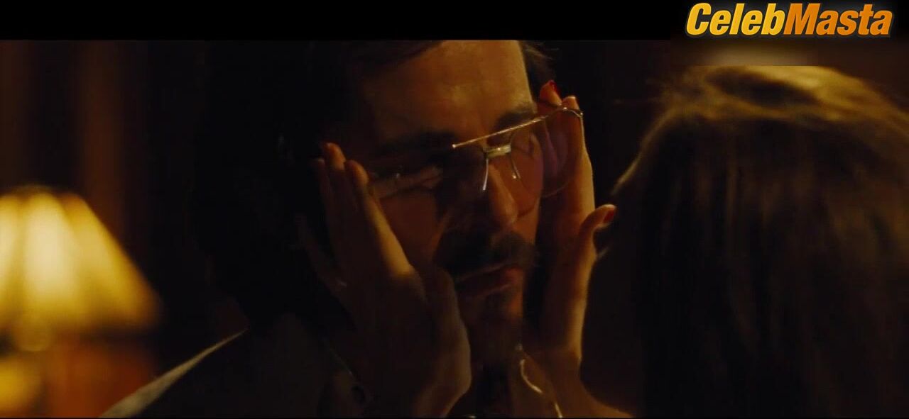 Amy Adams Boobs Scene In American Hustle - Photo 1 of 5 photo 2