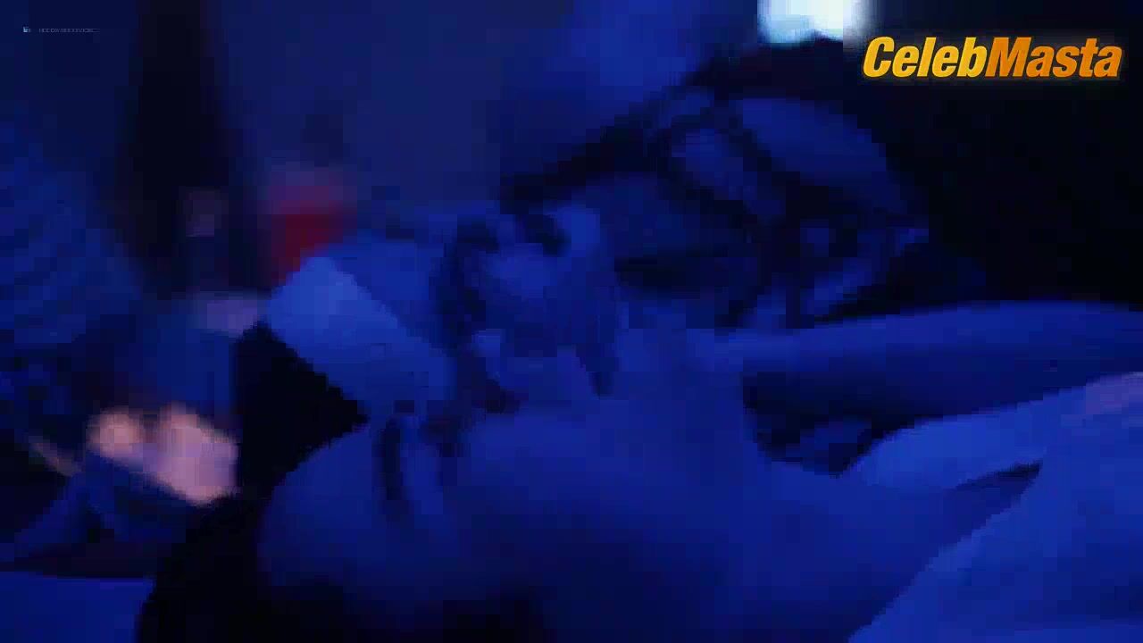 Barbie Ferreira ’s Tits Scene In Euphoria - Photo 3 of 5 photo 2