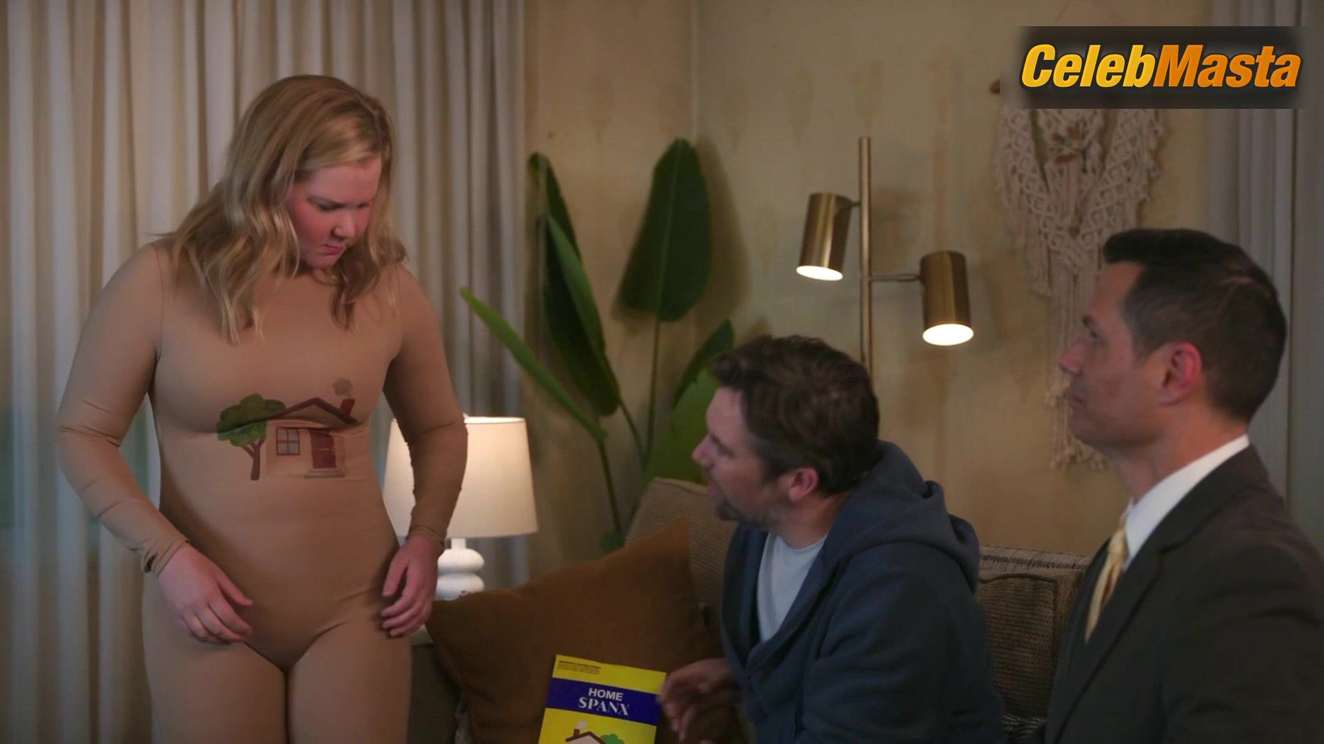 Amy Schumer ’s Sexy Scene In Inside - Photo 2 of 5 photo 1
