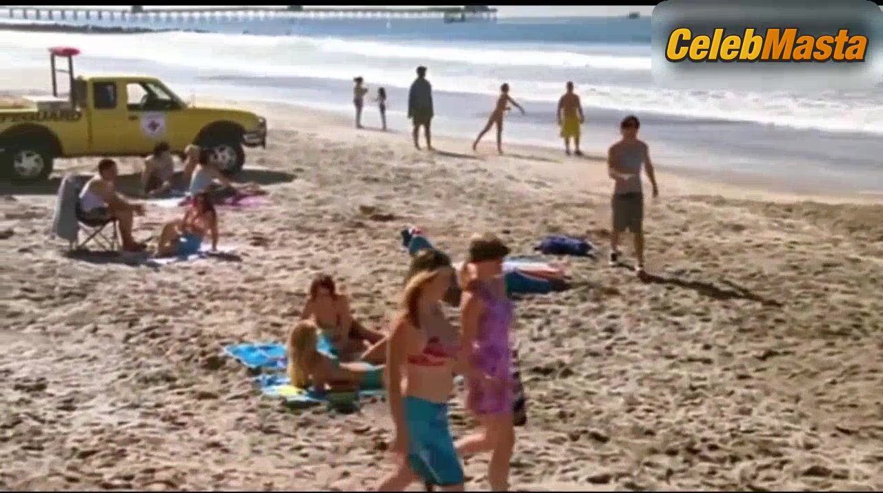 Aubrey Dollar Elisabeth Harnois, And Cameron Richardson - Photo 2 of 5 photo 1
