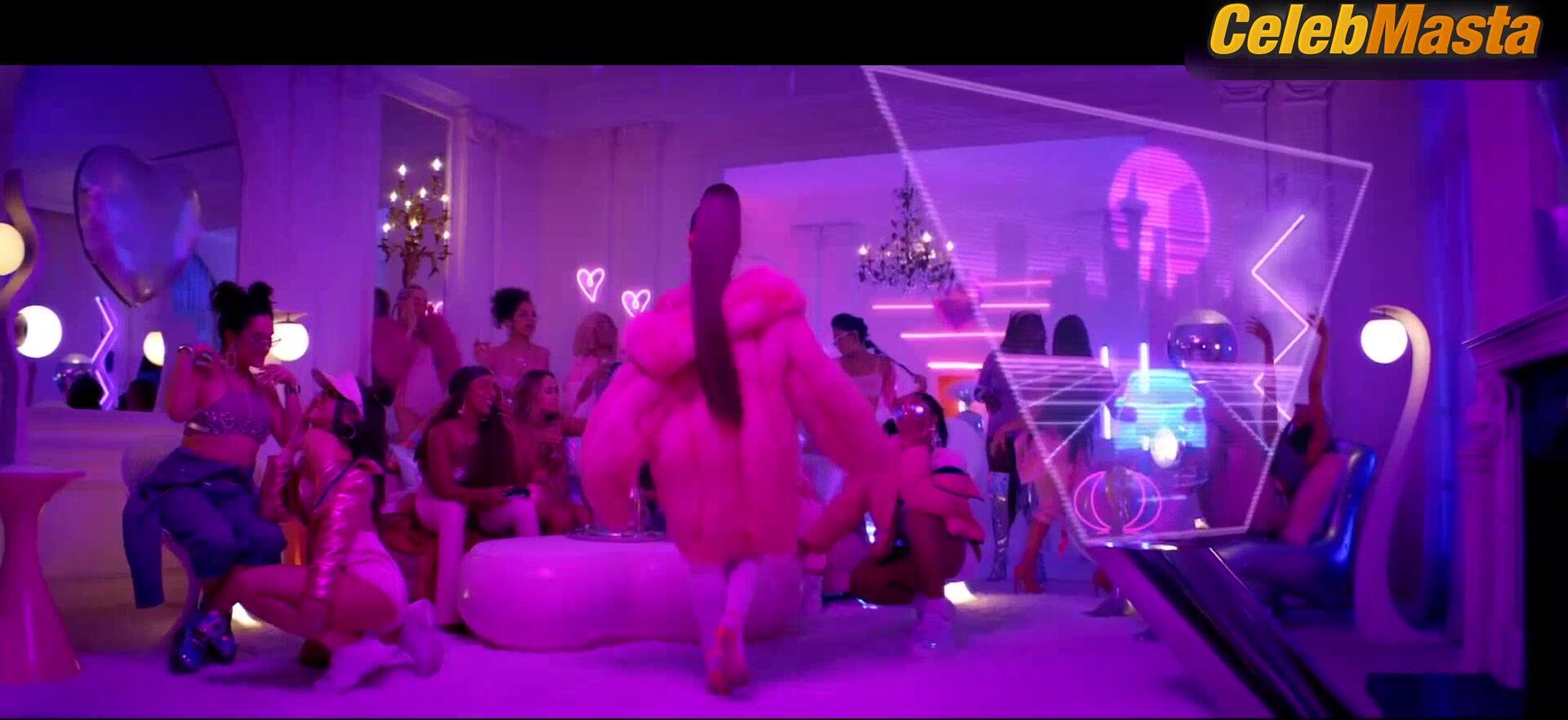 Ariana Grande Sexy Scene From 7 Rings - Photo 3 of 5 photo 5