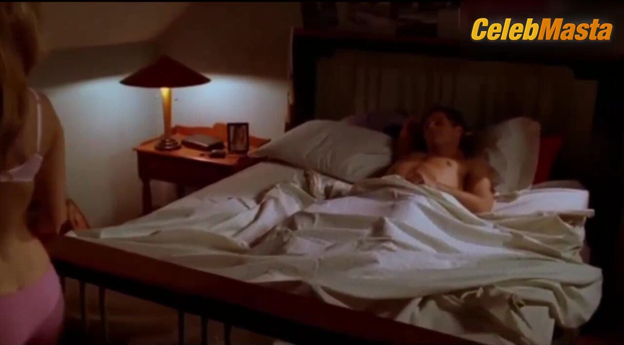 Cameron Richardson And Elisabeth Harnois’s Underwear - Photo 2 of 5 photo 1