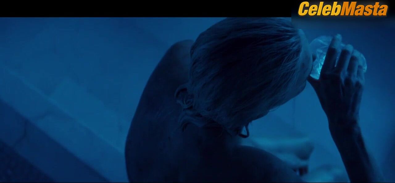 Charlize Theron Bares Boobs, Butt Scene In Atomic Blonde - Photo 2 of 5 photo 4