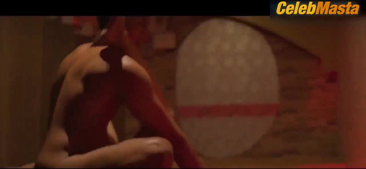 Ashley Lopez Tits Scene From Happy Ending - Photo 2 of 5 photo 4