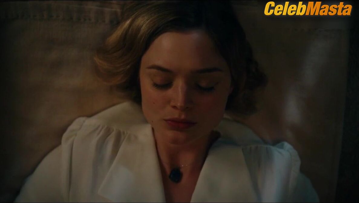 Bella Heathcote ’s Underwear Scene In Strange Angel - Photo 3 of 5 photo 5