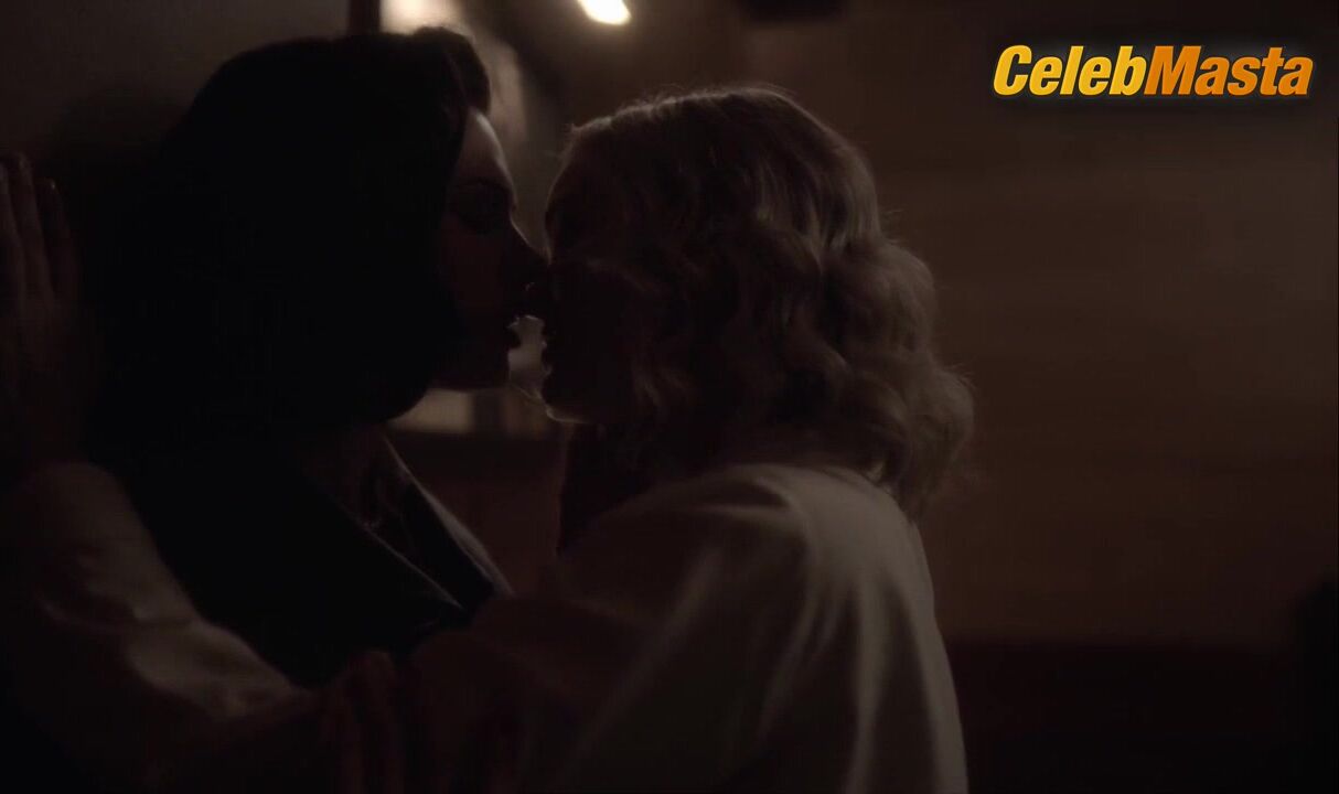 Bella Heathcote And Laura Mennell Share A Lesbian Scene In - Photo 2 of 5 photo 5