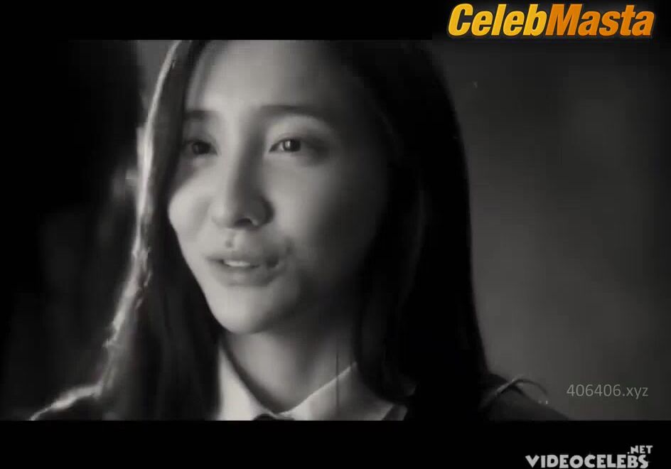 Cho Yeo-jeong ’s Lesbian Scene In The Hidden Face - Photo 1 of 5 photo 2