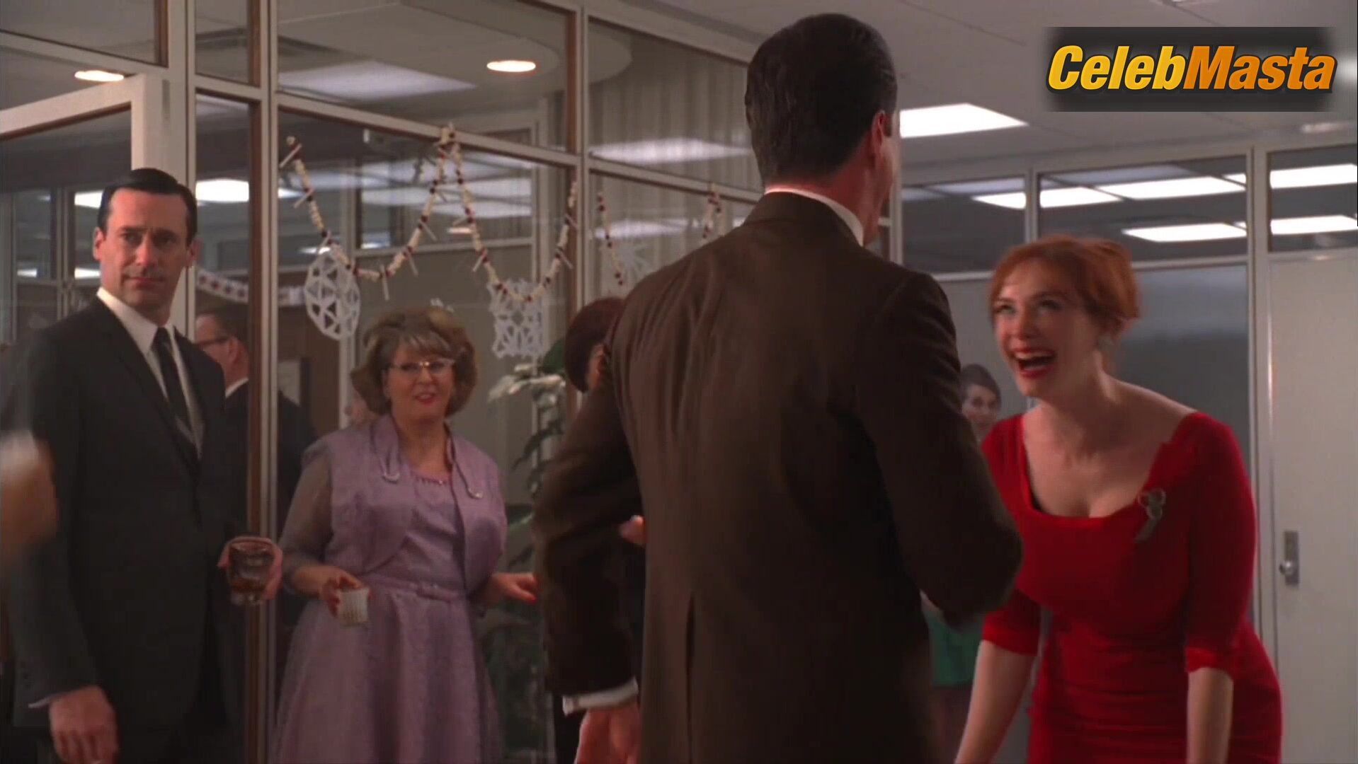 Christina Hendricks Steamy Scene In Mad Men - Photo 2 of 5 photo 5