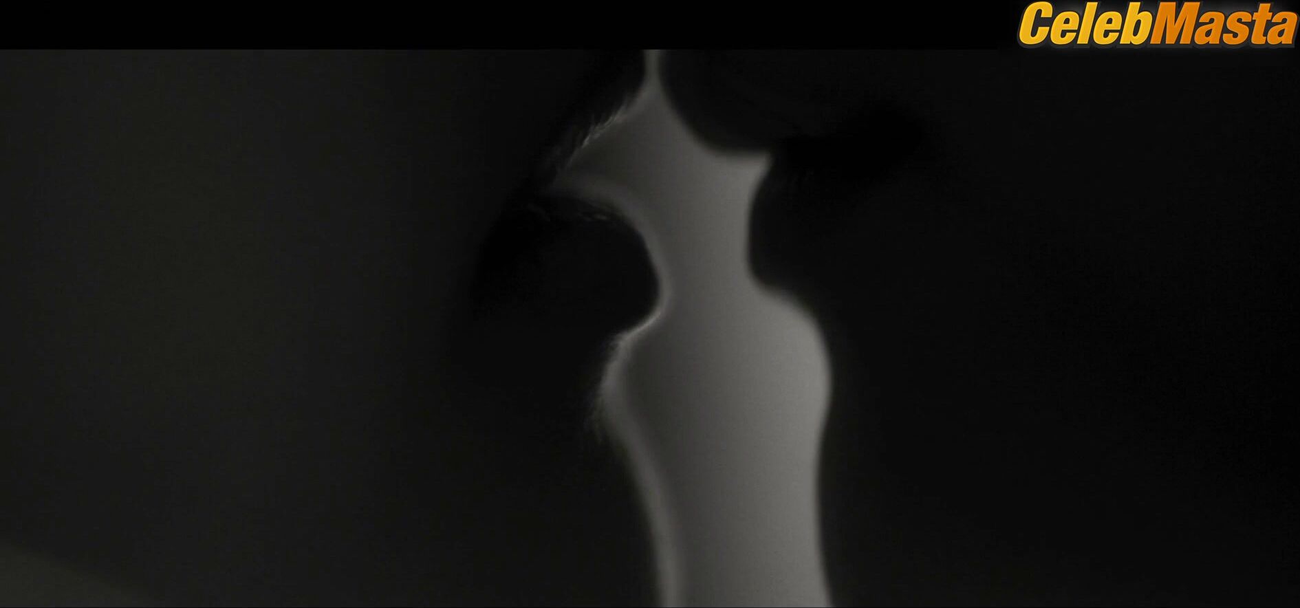 Cho Yeo-jeong And Park Ji-hyun Get Intimate In Scene From - Photo 3 of 5 photo 1