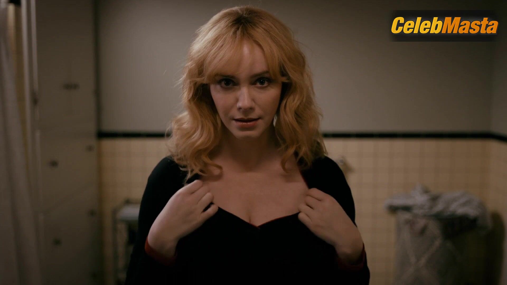 Christina Hendricks Hot Scene In Good Girls - Photo 2 of 5 photo 1