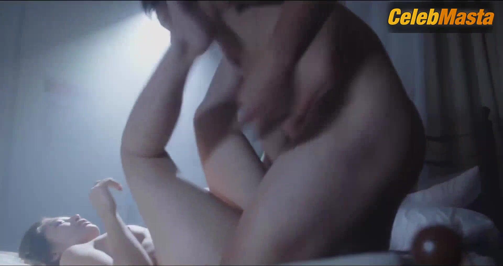 Christine Bermas Flaunts Boobs Scene In Salsal Ni L - Photo 1 of 5 photo 2