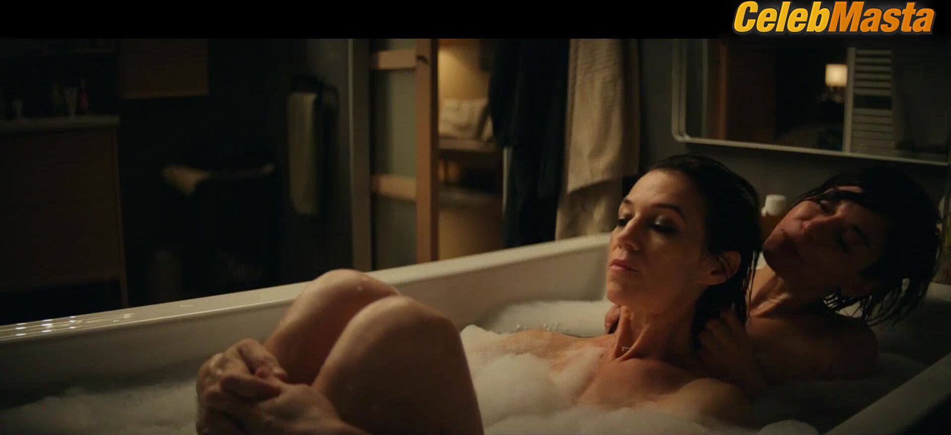 Charlotte Gainsbourg And Lubna Azabal Sapphic Scene In Alphonse - Photo 1 of 5 photo 4